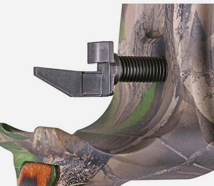 Solid justerbar pilhylle